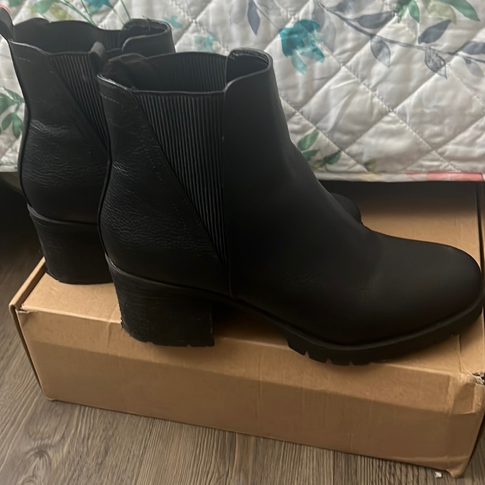 Mia boot